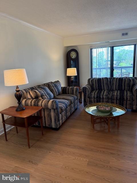 205 YOAKUM PKWY #319, ALEXANDRIA, Virginia 22304, 2 Bedrooms Bedrooms, 5 Rooms Rooms,2 BathroomsBathrooms,Residential,For sale,205 YOAKUM PKWY #319,VAAX2045044 MLS # VAAX2045044