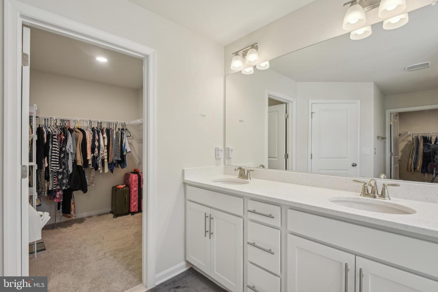 209 ELM ST, STAFFORD, Virginia 22554, 6 Bedrooms Bedrooms, 18 Rooms Rooms,4 BathroomsBathrooms,Residential,For sale,209 ELM ST,VAST2038582 MLS # VAST2038582