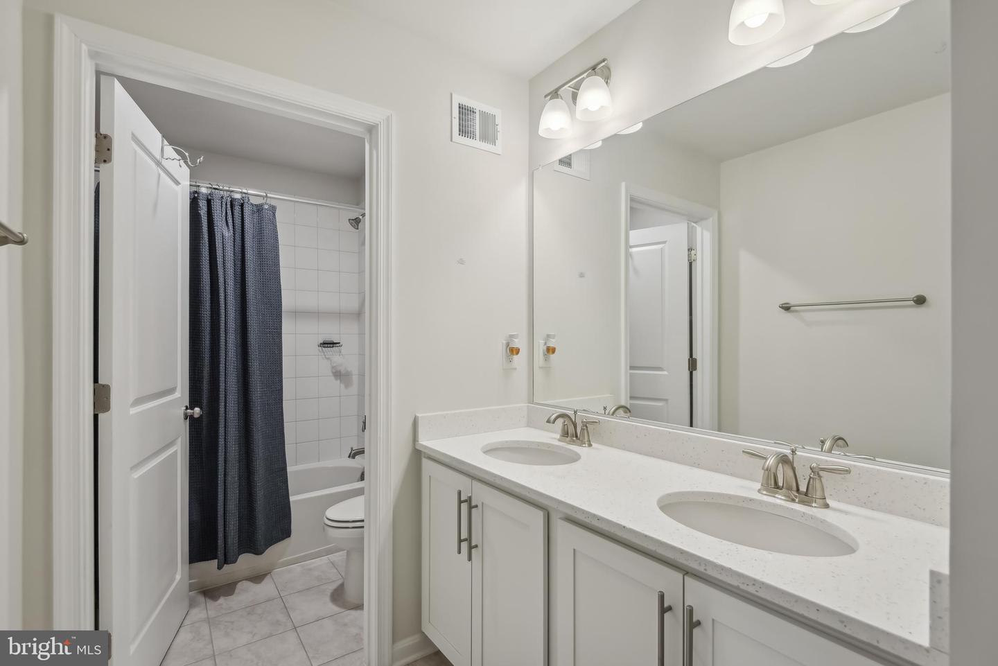 209 ELM ST, STAFFORD, Virginia 22554, 6 Bedrooms Bedrooms, 18 Rooms Rooms,4 BathroomsBathrooms,Residential,For sale,209 ELM ST,VAST2038582 MLS # VAST2038582