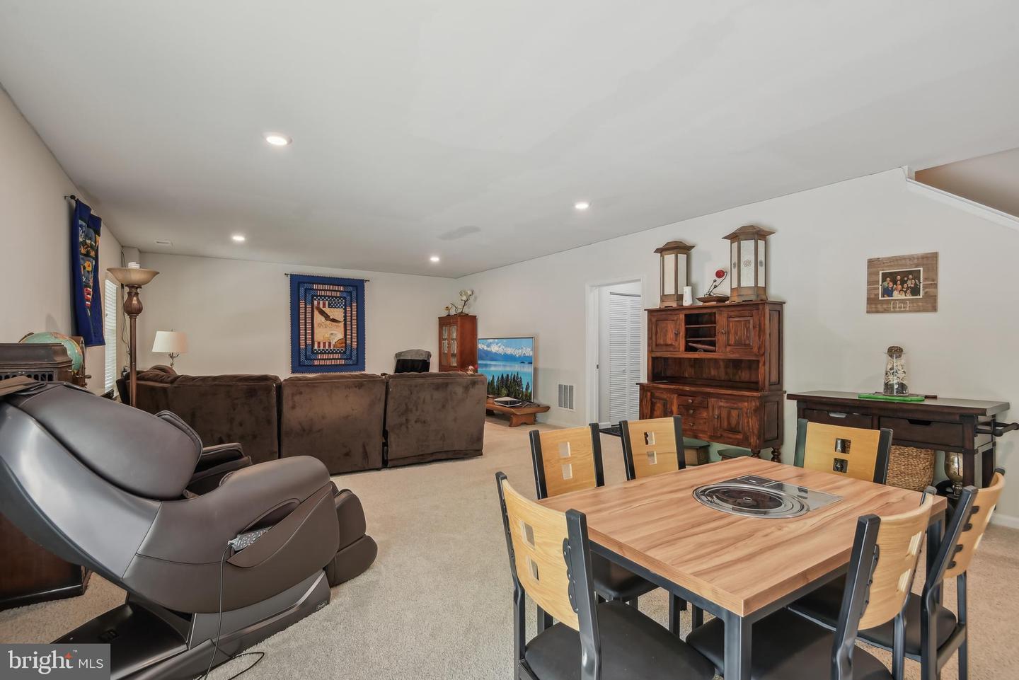 209 ELM ST, STAFFORD, Virginia 22554, 6 Bedrooms Bedrooms, 18 Rooms Rooms,4 BathroomsBathrooms,Residential,For sale,209 ELM ST,VAST2038582 MLS # VAST2038582