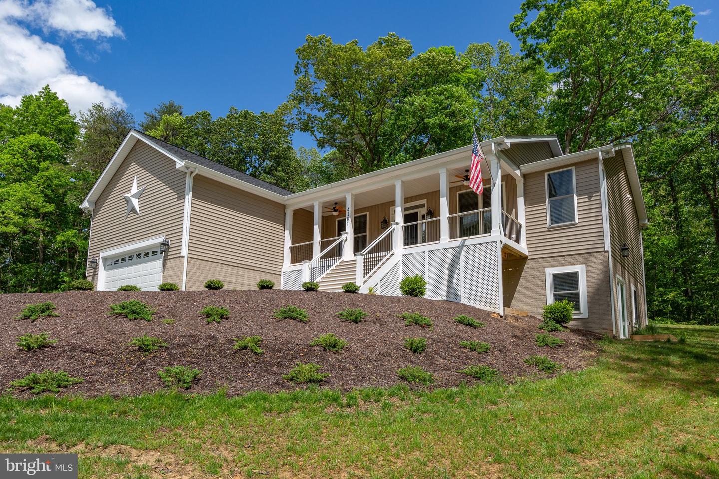 4301 CREIGHTON LN, SPOTSYLVANIA, Virginia 22551, 4 Bedrooms Bedrooms, ,3 BathroomsBathrooms,Residential,For sale,4301 CREIGHTON LN,VASP2032870 MLS # VASP2032870