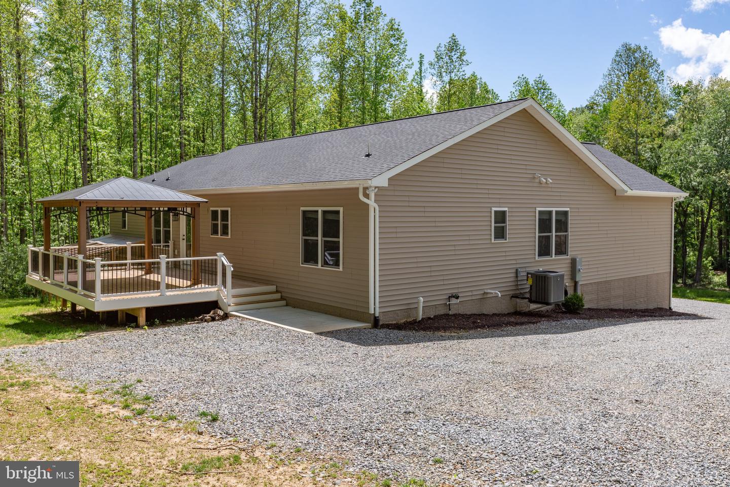 4301 CREIGHTON LN, SPOTSYLVANIA, Virginia 22551, 4 Bedrooms Bedrooms, ,3 BathroomsBathrooms,Residential,For sale,4301 CREIGHTON LN,VASP2032870 MLS # VASP2032870