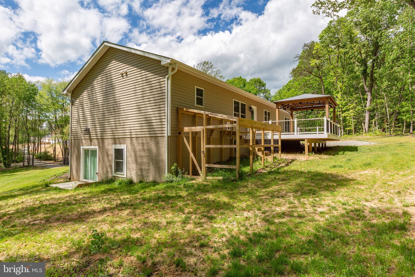 4301 CREIGHTON LN, SPOTSYLVANIA, Virginia 22551, 4 Bedrooms Bedrooms, ,3 BathroomsBathrooms,Residential,For sale,4301 CREIGHTON LN,VASP2032870 MLS # VASP2032870
