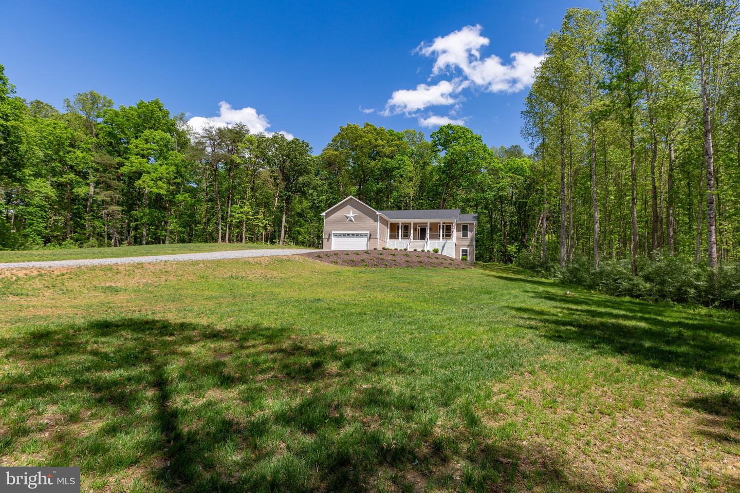 4301 CREIGHTON LN, SPOTSYLVANIA, Virginia 22551, 4 Bedrooms Bedrooms, ,3 BathroomsBathrooms,Residential,For sale,4301 CREIGHTON LN,VASP2032870 MLS # VASP2032870