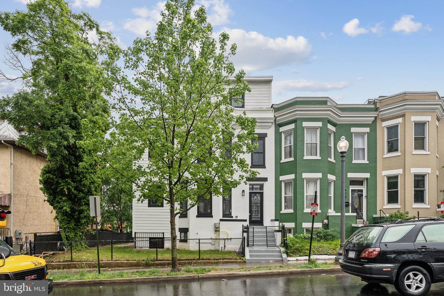 660 COLUMBIA RD NW, WASHINGTON, District Of Columbia 20001, 6 Bedrooms Bedrooms, ,4 BathroomsBathrooms,Residential,For sale,660 COLUMBIA RD NW,DCDC2199312 MLS # DCDC2199312