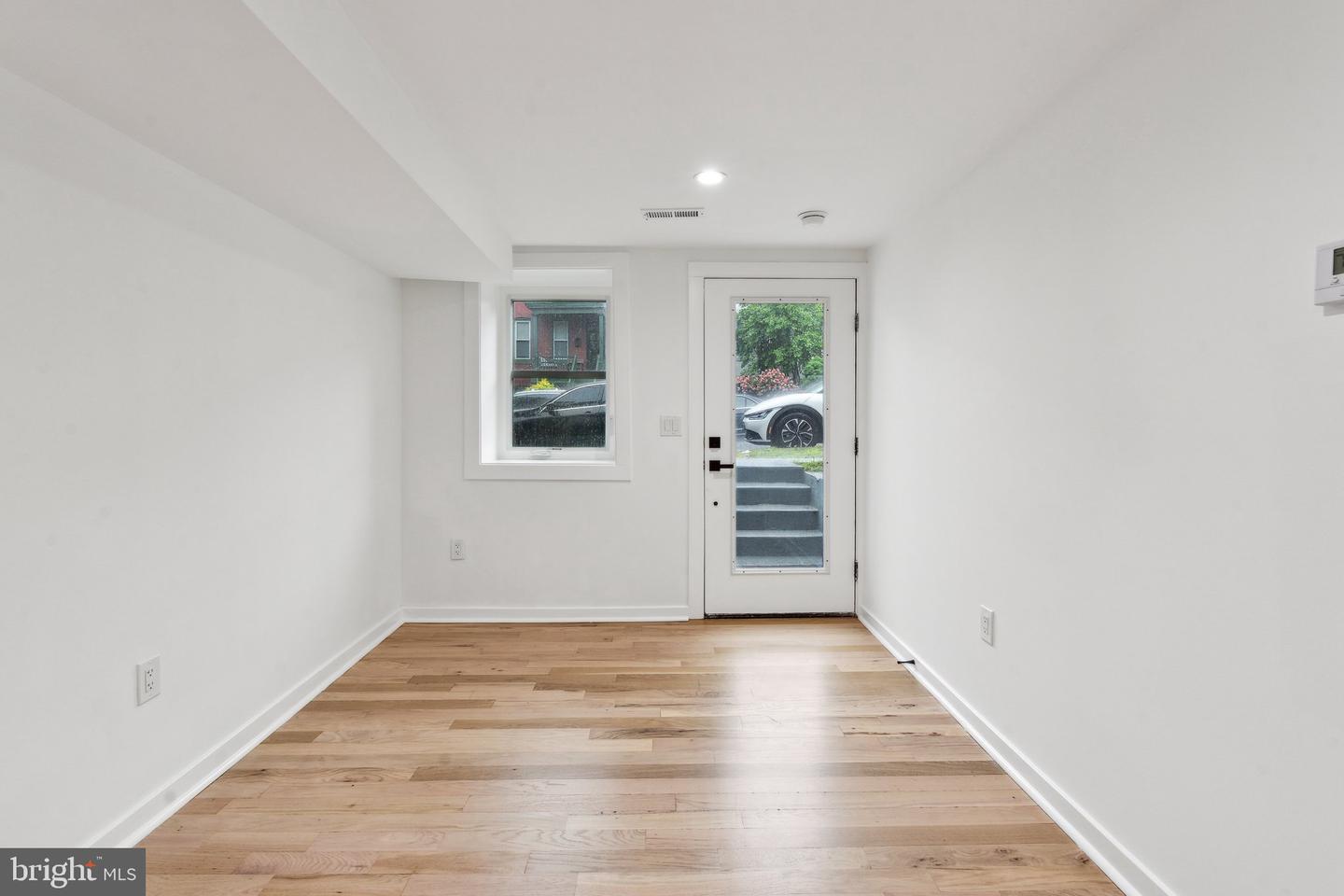 660 COLUMBIA RD NW, WASHINGTON, District Of Columbia 20001, 6 Bedrooms Bedrooms, ,4 BathroomsBathrooms,Residential,For sale,660 COLUMBIA RD NW,DCDC2199312 MLS # DCDC2199312