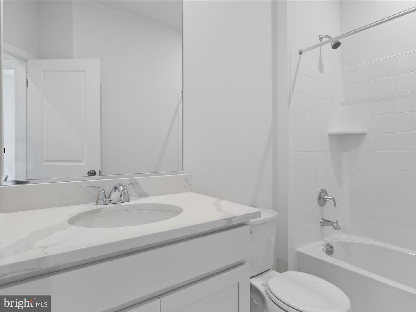 111 CHECKERSPOT WAY, LAKE FREDERICK, Virginia 22630, 3 Bedrooms Bedrooms, ,3 BathroomsBathrooms,Residential,For sale,111 CHECKERSPOT WAY,VAFV2033984 MLS # VAFV2033984