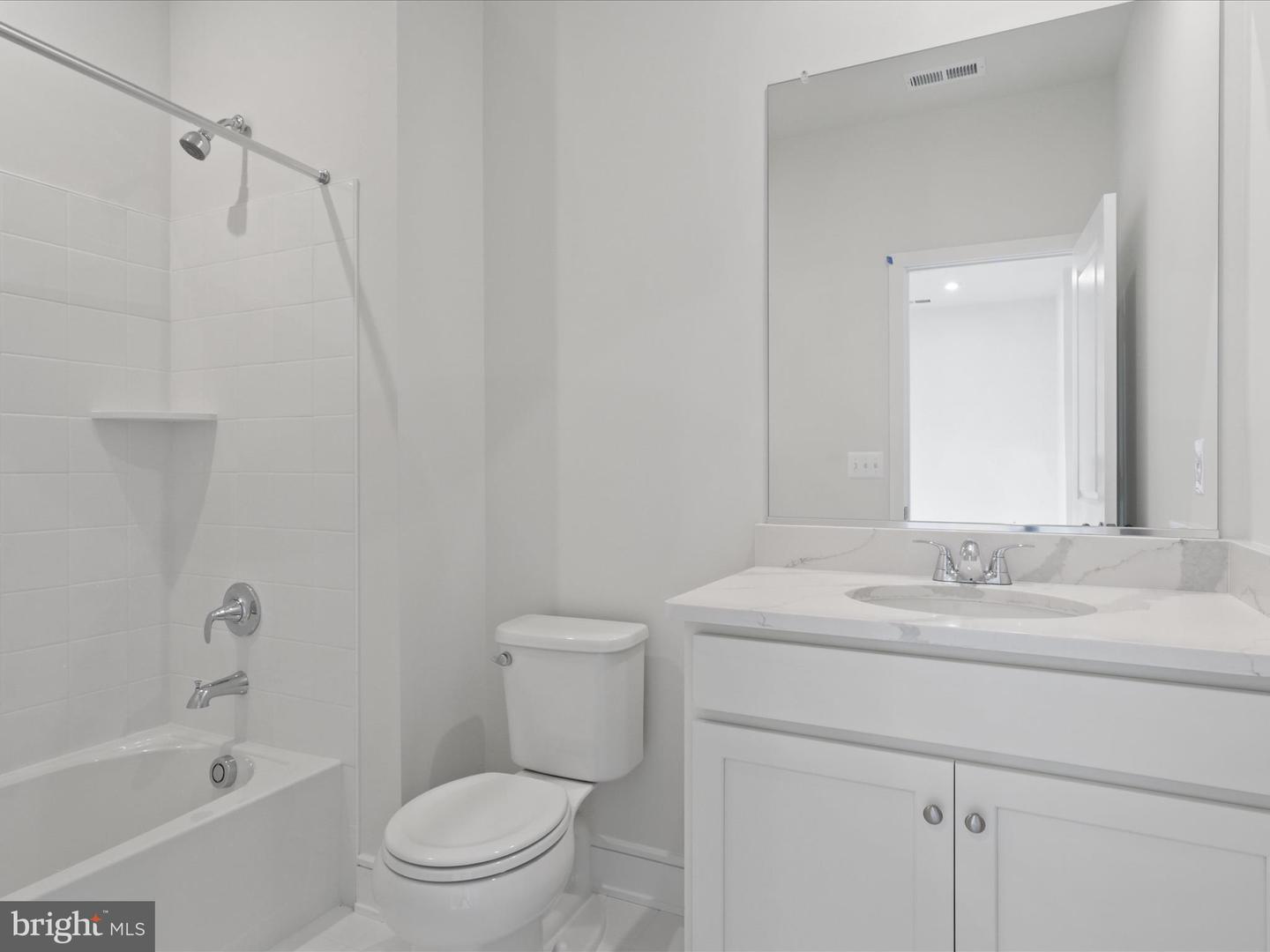 111 CHECKERSPOT WAY, LAKE FREDERICK, Virginia 22630, 3 Bedrooms Bedrooms, ,3 BathroomsBathrooms,Residential,For sale,111 CHECKERSPOT WAY,VAFV2033984 MLS # VAFV2033984