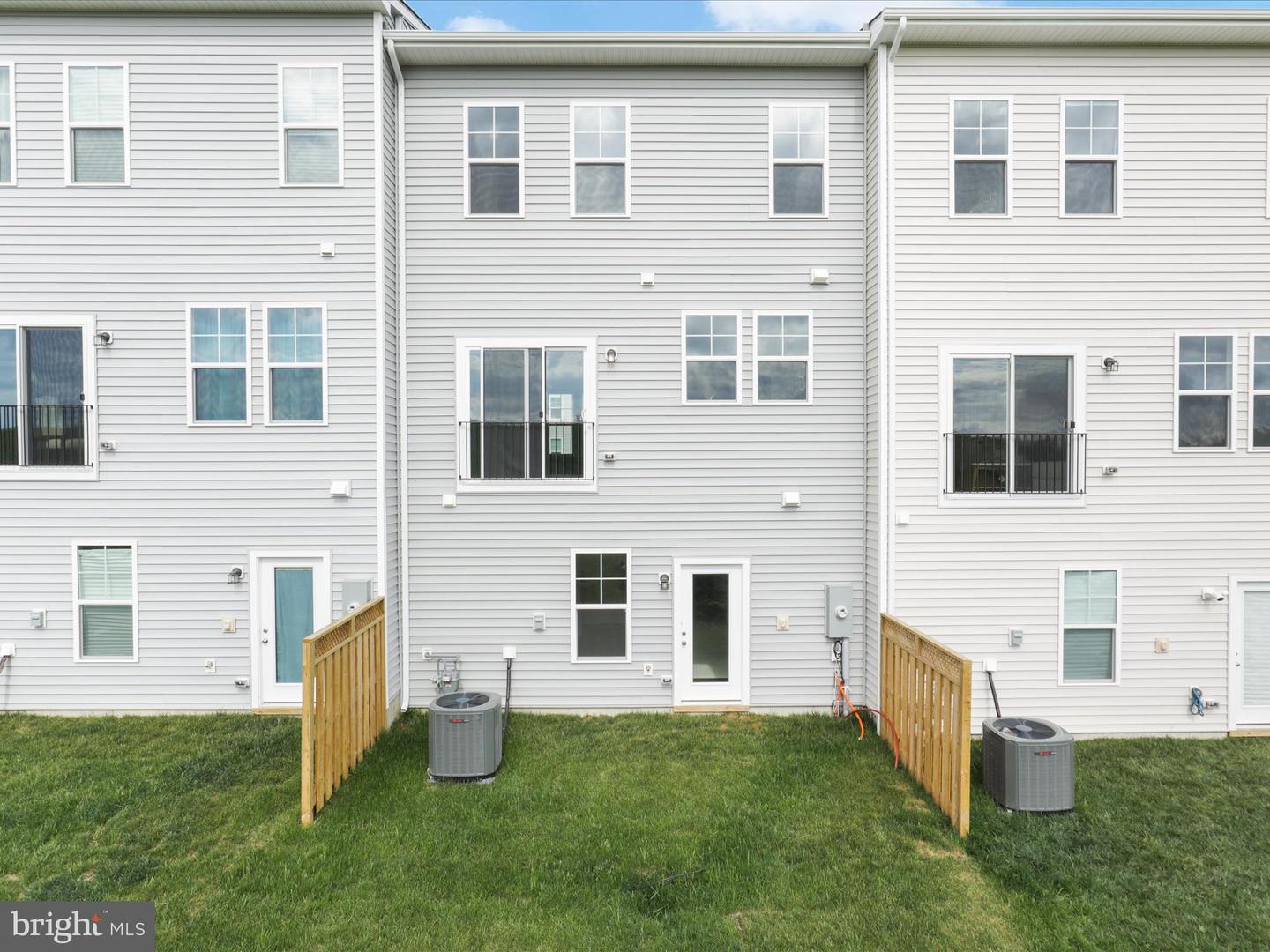 111 CHECKERSPOT WAY, LAKE FREDERICK, Virginia 22630, 3 Bedrooms Bedrooms, ,3 BathroomsBathrooms,Residential,For sale,111 CHECKERSPOT WAY,VAFV2033984 MLS # VAFV2033984