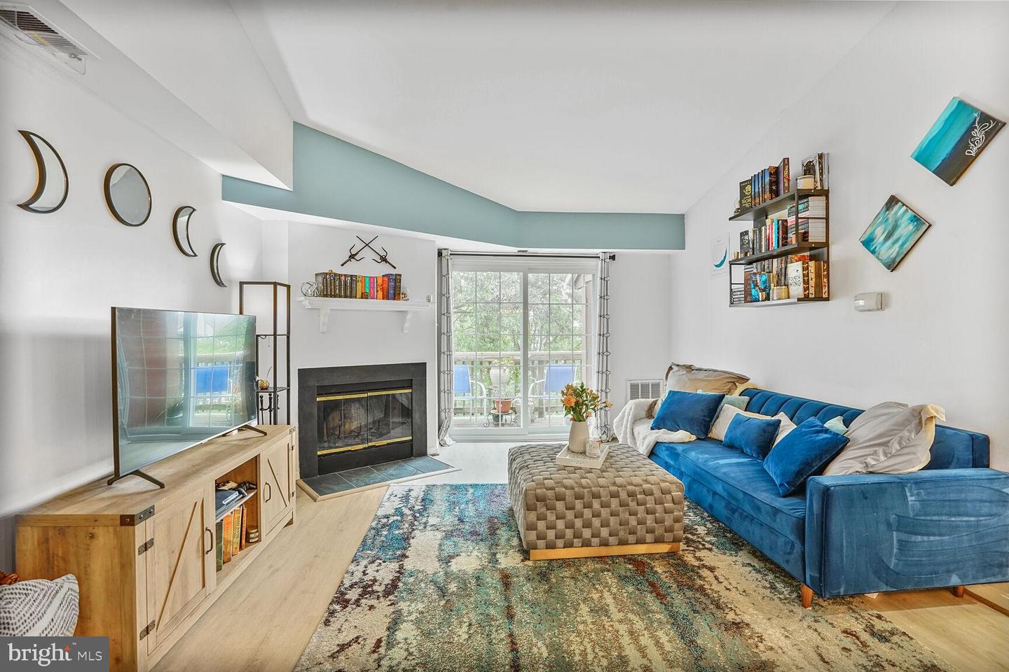 6918 VICTORIA DR #K, ALEXANDRIA, Virginia 22310, 2 Bedrooms Bedrooms, ,2 BathroomsBathrooms,Residential,For sale,6918 VICTORIA DR #K,VAFX2239172 MLS # VAFX2239172