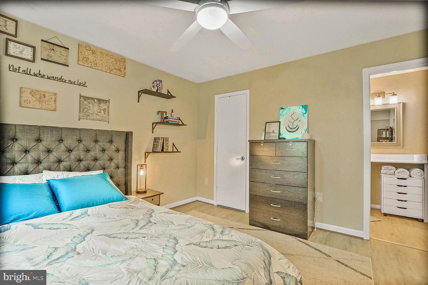 6918 VICTORIA DR #K, ALEXANDRIA, Virginia 22310, 2 Bedrooms Bedrooms, ,2 BathroomsBathrooms,Residential,For sale,6918 VICTORIA DR #K,VAFX2239172 MLS # VAFX2239172