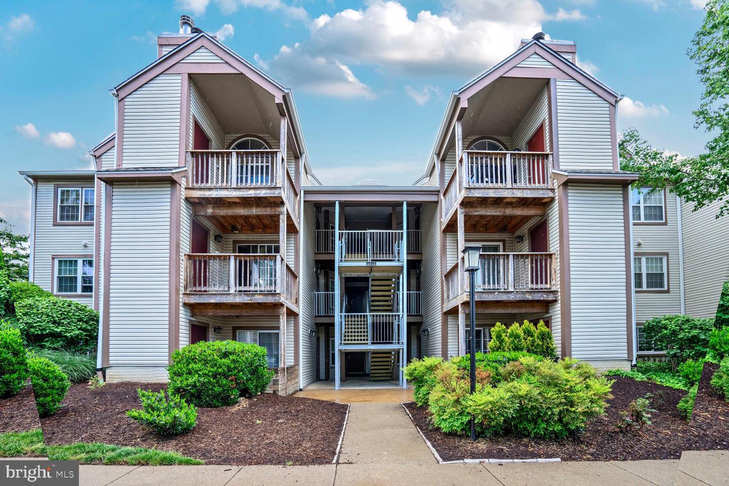6918 VICTORIA DR #K, ALEXANDRIA, Virginia 22310, 2 Bedrooms Bedrooms, ,2 BathroomsBathrooms,Residential,For sale,6918 VICTORIA DR #K,VAFX2239172 MLS # VAFX2239172