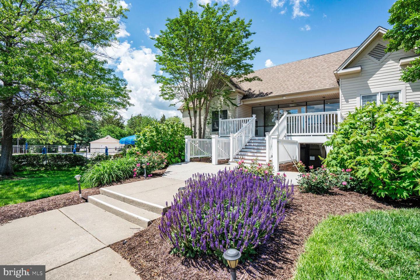 6918 VICTORIA DR #K, ALEXANDRIA, Virginia 22310, 2 Bedrooms Bedrooms, ,2 BathroomsBathrooms,Residential,For sale,6918 VICTORIA DR #K,VAFX2239172 MLS # VAFX2239172