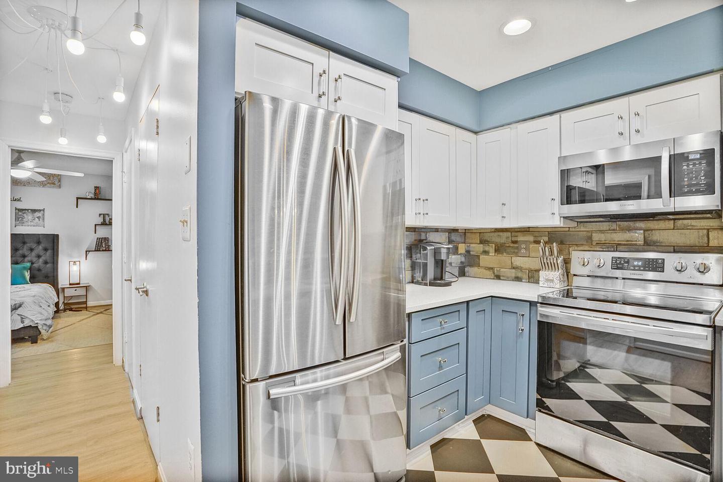 6918 VICTORIA DR #K, ALEXANDRIA, Virginia 22310, 2 Bedrooms Bedrooms, ,2 BathroomsBathrooms,Residential,For sale,6918 VICTORIA DR #K,VAFX2239172 MLS # VAFX2239172