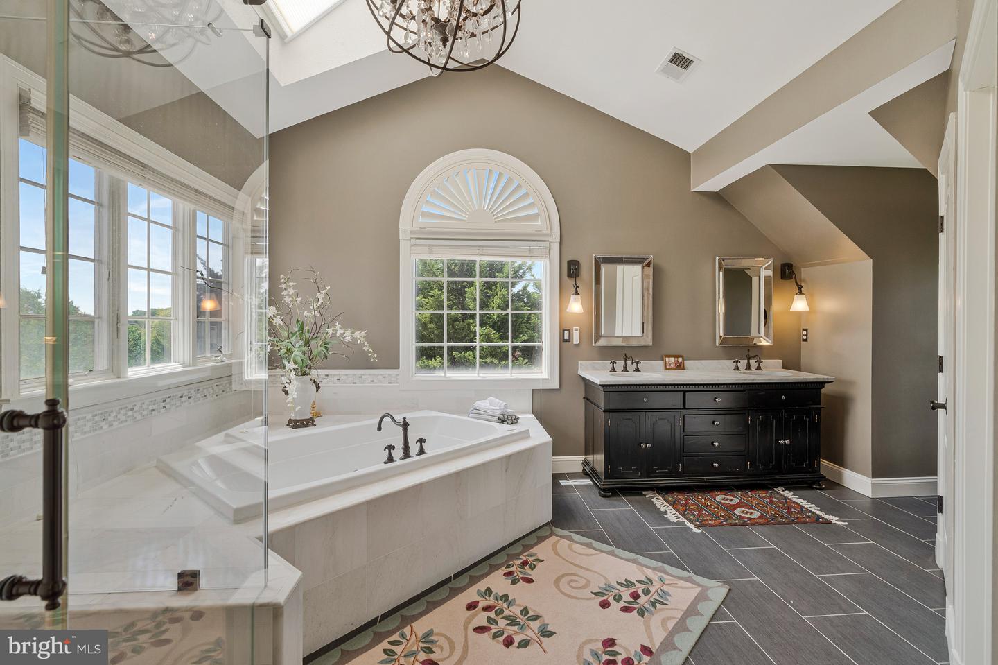9907 HESSICK CT, GREAT FALLS, Virginia 22066, 6 Bedrooms Bedrooms, ,5 BathroomsBathrooms,Residential,For sale,9907 HESSICK CT,VAFX2238914 MLS # VAFX2238914