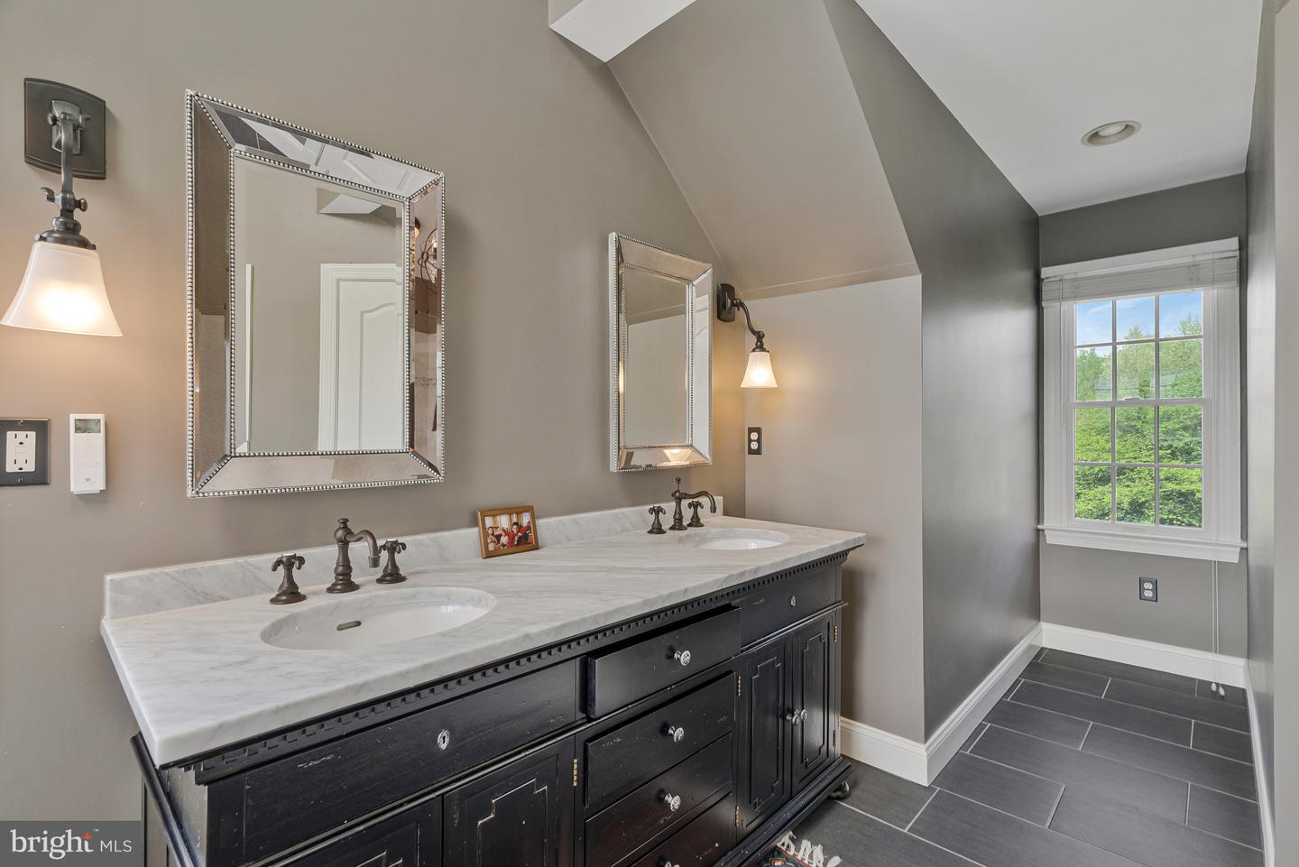 9907 HESSICK CT, GREAT FALLS, Virginia 22066, 6 Bedrooms Bedrooms, ,5 BathroomsBathrooms,Residential,For sale,9907 HESSICK CT,VAFX2238914 MLS # VAFX2238914