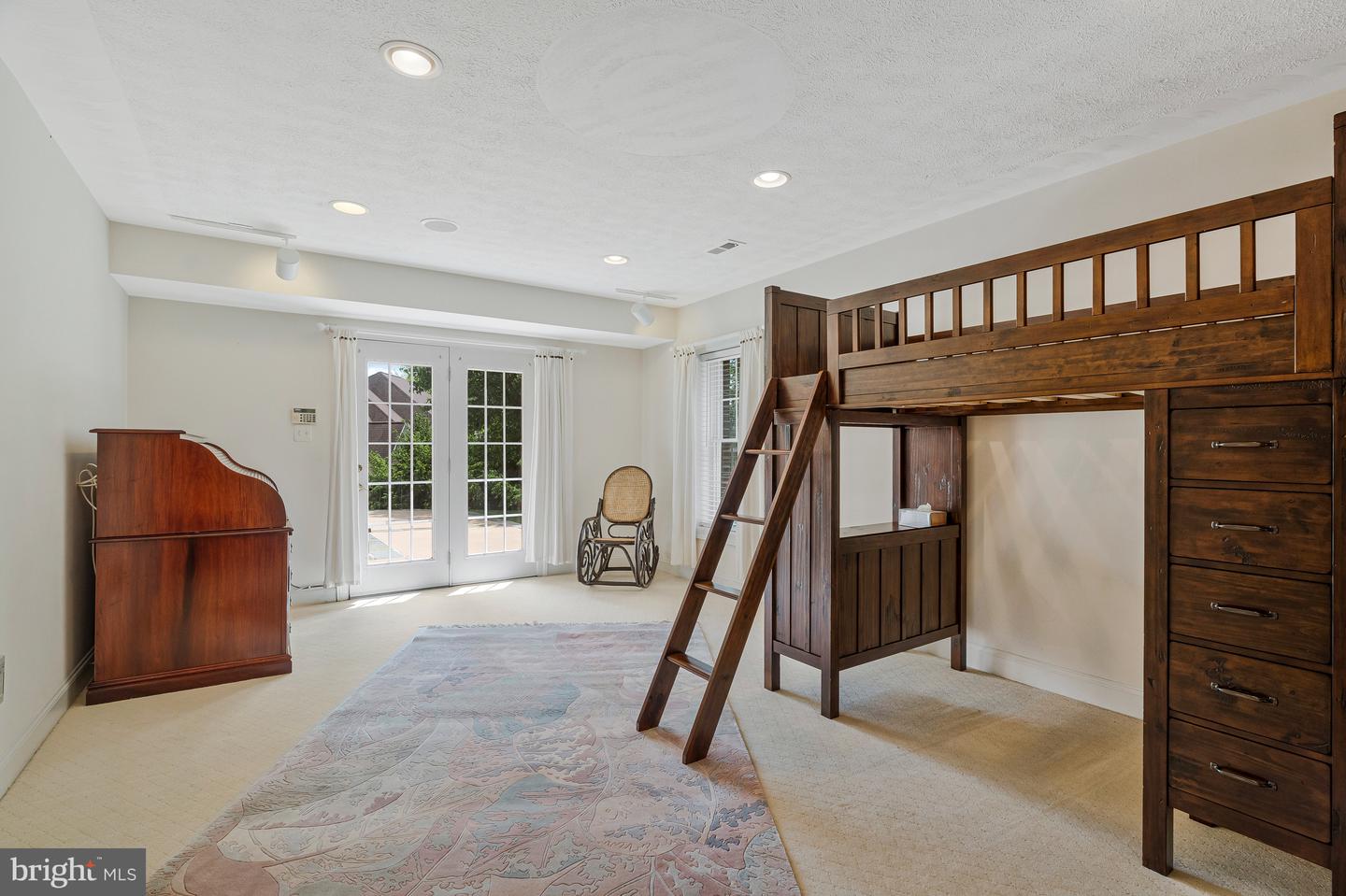 9907 HESSICK CT, GREAT FALLS, Virginia 22066, 6 Bedrooms Bedrooms, ,5 BathroomsBathrooms,Residential,For sale,9907 HESSICK CT,VAFX2238914 MLS # VAFX2238914