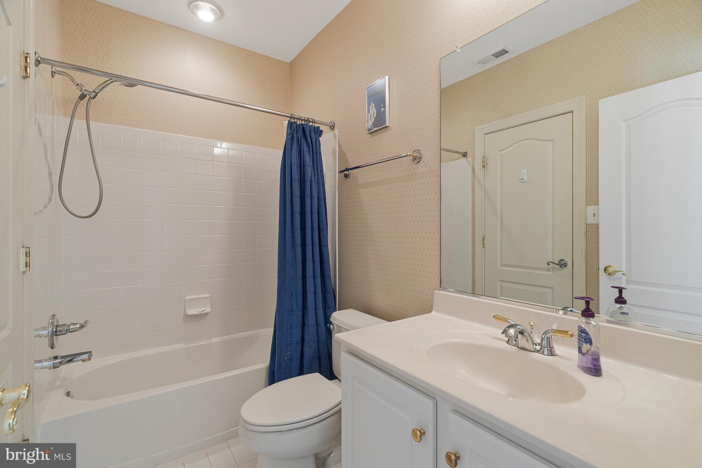 9907 HESSICK CT, GREAT FALLS, Virginia 22066, 6 Bedrooms Bedrooms, ,5 BathroomsBathrooms,Residential,For sale,9907 HESSICK CT,VAFX2238914 MLS # VAFX2238914