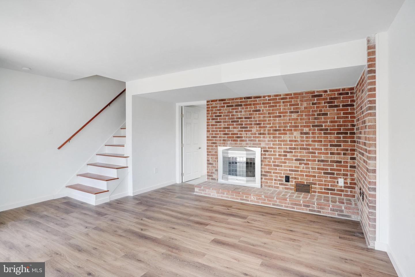14365 BERKSHIRE DR, WOODBRIDGE, Virginia 22193, 3 Bedrooms Bedrooms, ,1 BathroomBathrooms,Residential,For sale,14365 BERKSHIRE DR,VAPW2094104 MLS # VAPW2094104