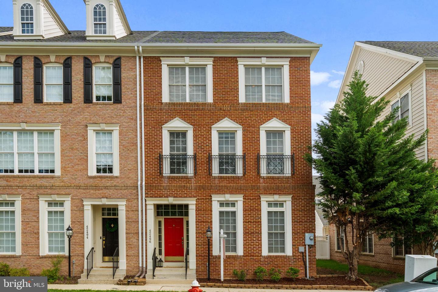 42496 LEGACY PARK DR, BRAMBLETON, Virginia 20148, 4 Bedrooms Bedrooms, ,2 BathroomsBathrooms,Residential,For sale,42496 LEGACY PARK DR,VALO2095714 MLS # VALO2095714