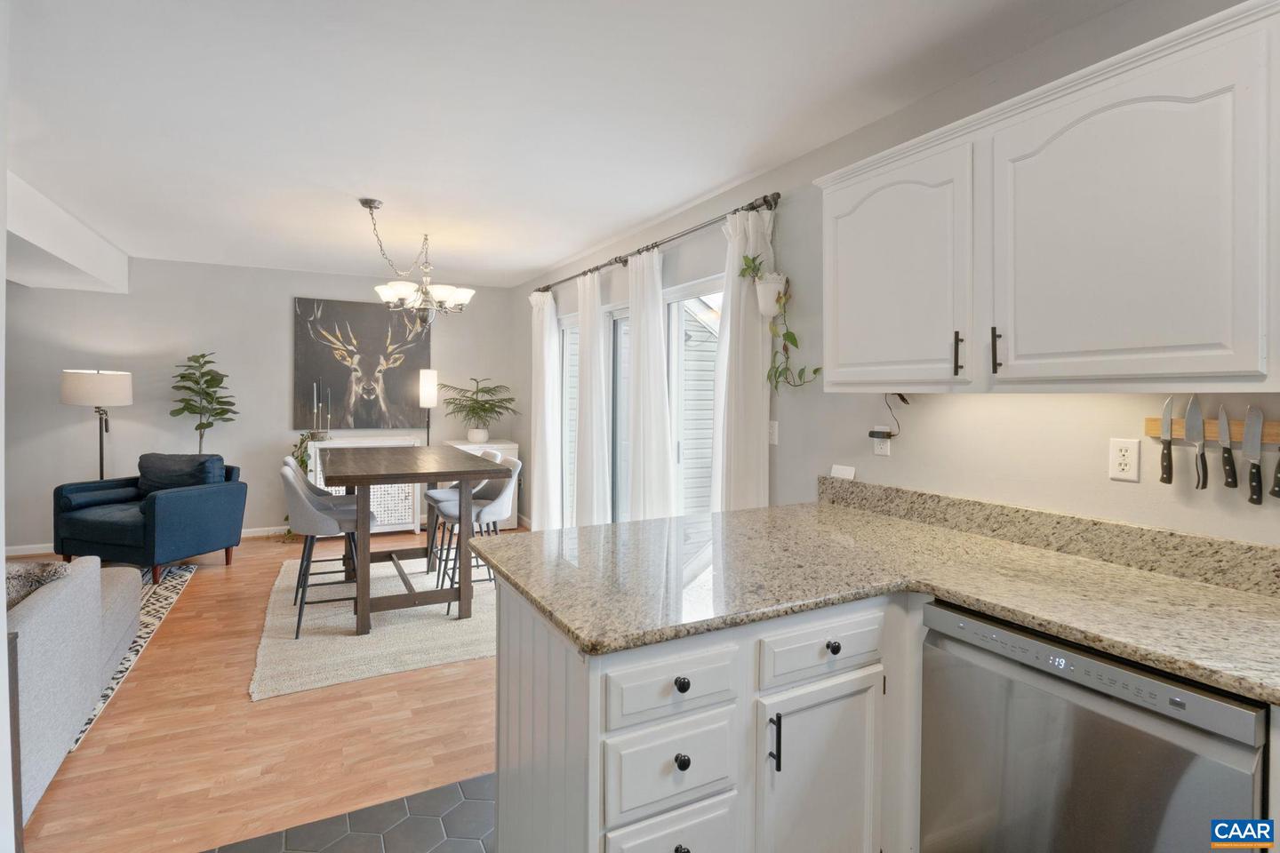 1550 PRIMROSE LN, CHARLOTTESVILLE, Virginia 22902, 3 Bedrooms Bedrooms, ,2 BathroomsBathrooms,Residential,For sale,1550 PRIMROSE LN,664131 MLS # 664131