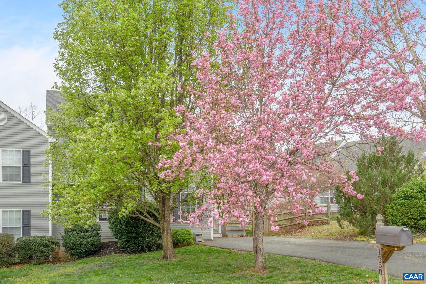 1550 PRIMROSE LN, CHARLOTTESVILLE, Virginia 22902, 3 Bedrooms Bedrooms, ,2 BathroomsBathrooms,Residential,For sale,1550 PRIMROSE LN,664131 MLS # 664131