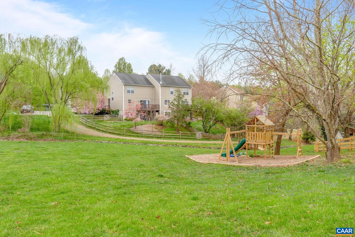 1550 PRIMROSE LN, CHARLOTTESVILLE, Virginia 22902, 3 Bedrooms Bedrooms, ,2 BathroomsBathrooms,Residential,For sale,1550 PRIMROSE LN,664131 MLS # 664131
