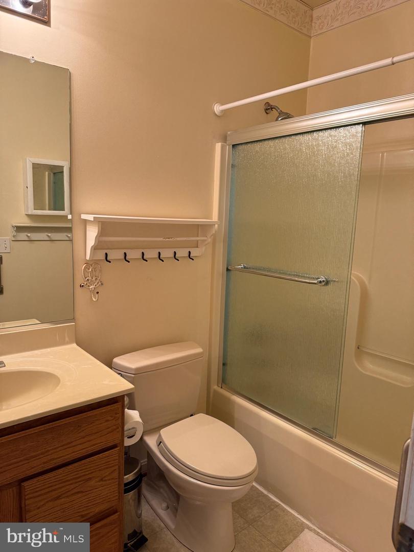 28 LIVE OAK LN, STAFFORD, Virginia 22554, 3 Bedrooms Bedrooms, ,3 BathroomsBathrooms,Residential,For sale,28 LIVE OAK LN,VAST2038578 MLS # VAST2038578