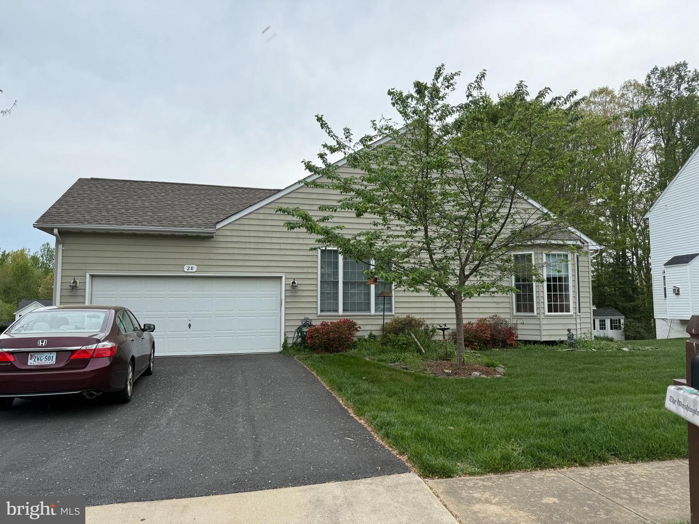 28 LIVE OAK LN, STAFFORD, Virginia 22554, 3 Bedrooms Bedrooms, ,3 BathroomsBathrooms,Residential,For sale,28 LIVE OAK LN,VAST2038578 MLS # VAST2038578