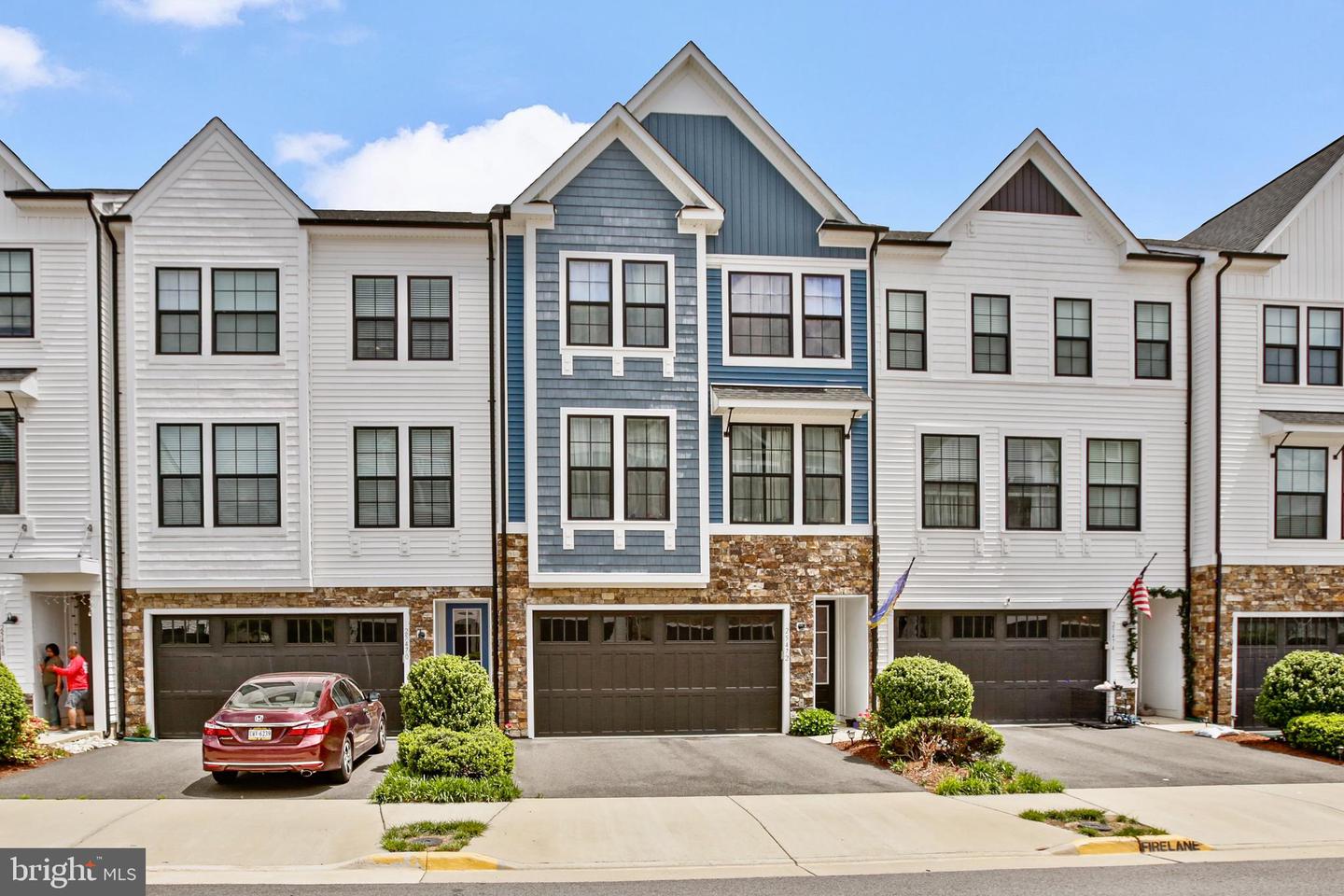 25472 HARTLAND ORCHARD TER, CHANTILLY, Virginia 20152, 3 Bedrooms Bedrooms, ,2 BathroomsBathrooms,Residential,For sale,25472 HARTLAND ORCHARD TER,VALO2095700 MLS # VALO2095700