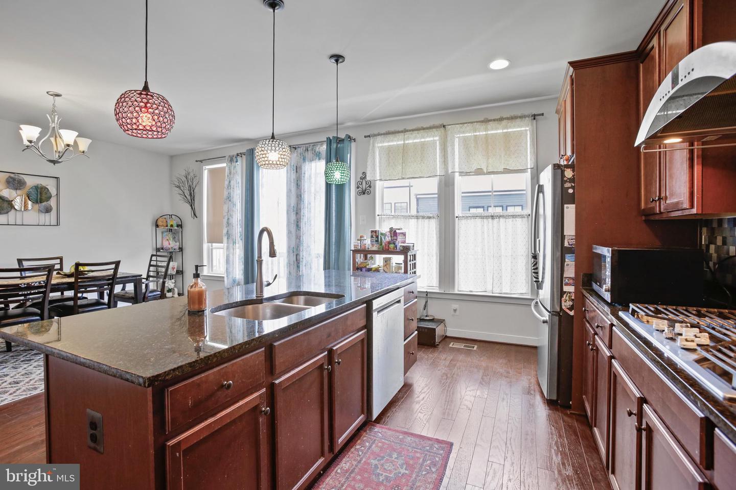 25472 HARTLAND ORCHARD TER, CHANTILLY, Virginia 20152, 3 Bedrooms Bedrooms, ,2 BathroomsBathrooms,Residential,For sale,25472 HARTLAND ORCHARD TER,VALO2095700 MLS # VALO2095700