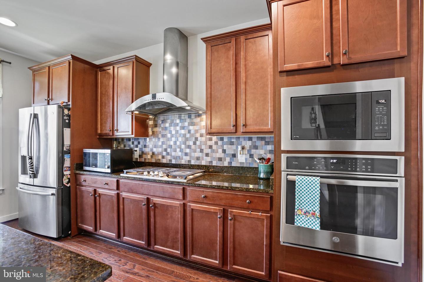 25472 HARTLAND ORCHARD TER, CHANTILLY, Virginia 20152, 3 Bedrooms Bedrooms, ,2 BathroomsBathrooms,Residential,For sale,25472 HARTLAND ORCHARD TER,VALO2095700 MLS # VALO2095700