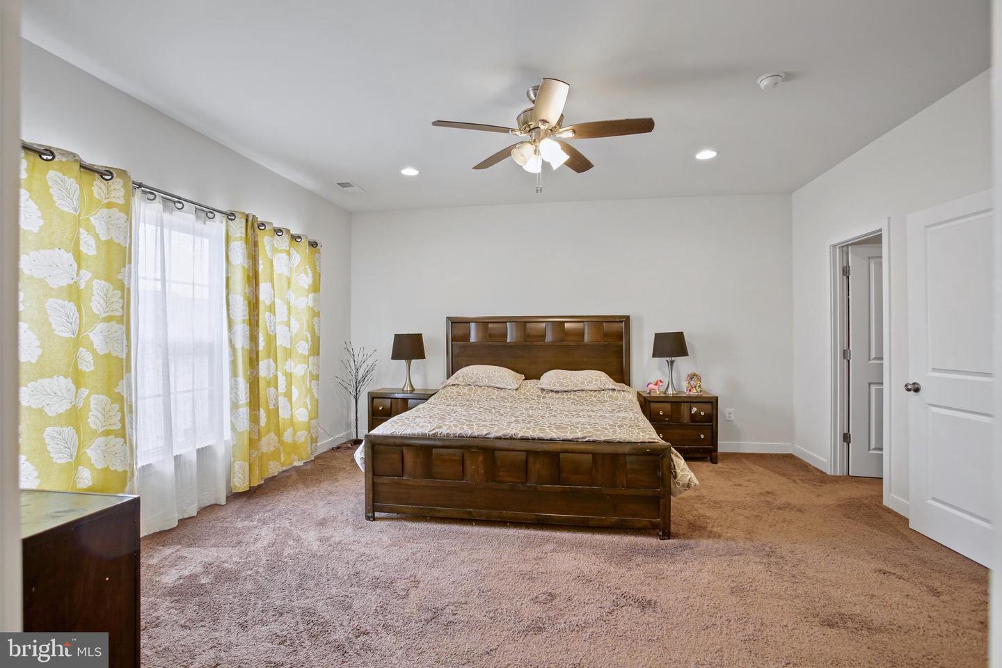 25472 HARTLAND ORCHARD TER, CHANTILLY, Virginia 20152, 3 Bedrooms Bedrooms, ,2 BathroomsBathrooms,Residential,For sale,25472 HARTLAND ORCHARD TER,VALO2095700 MLS # VALO2095700