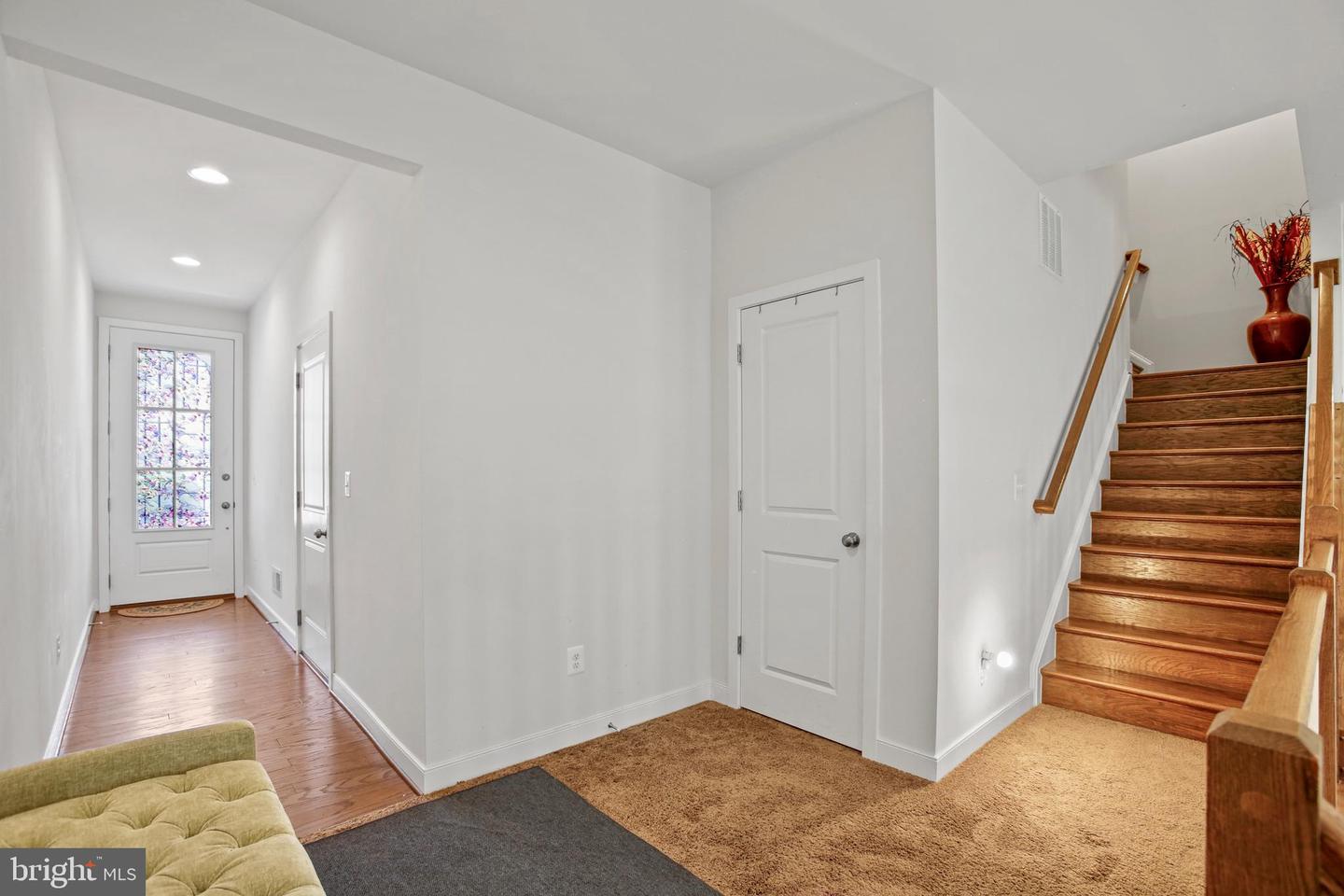 25472 HARTLAND ORCHARD TER, CHANTILLY, Virginia 20152, 3 Bedrooms Bedrooms, ,2 BathroomsBathrooms,Residential,For sale,25472 HARTLAND ORCHARD TER,VALO2095700 MLS # VALO2095700