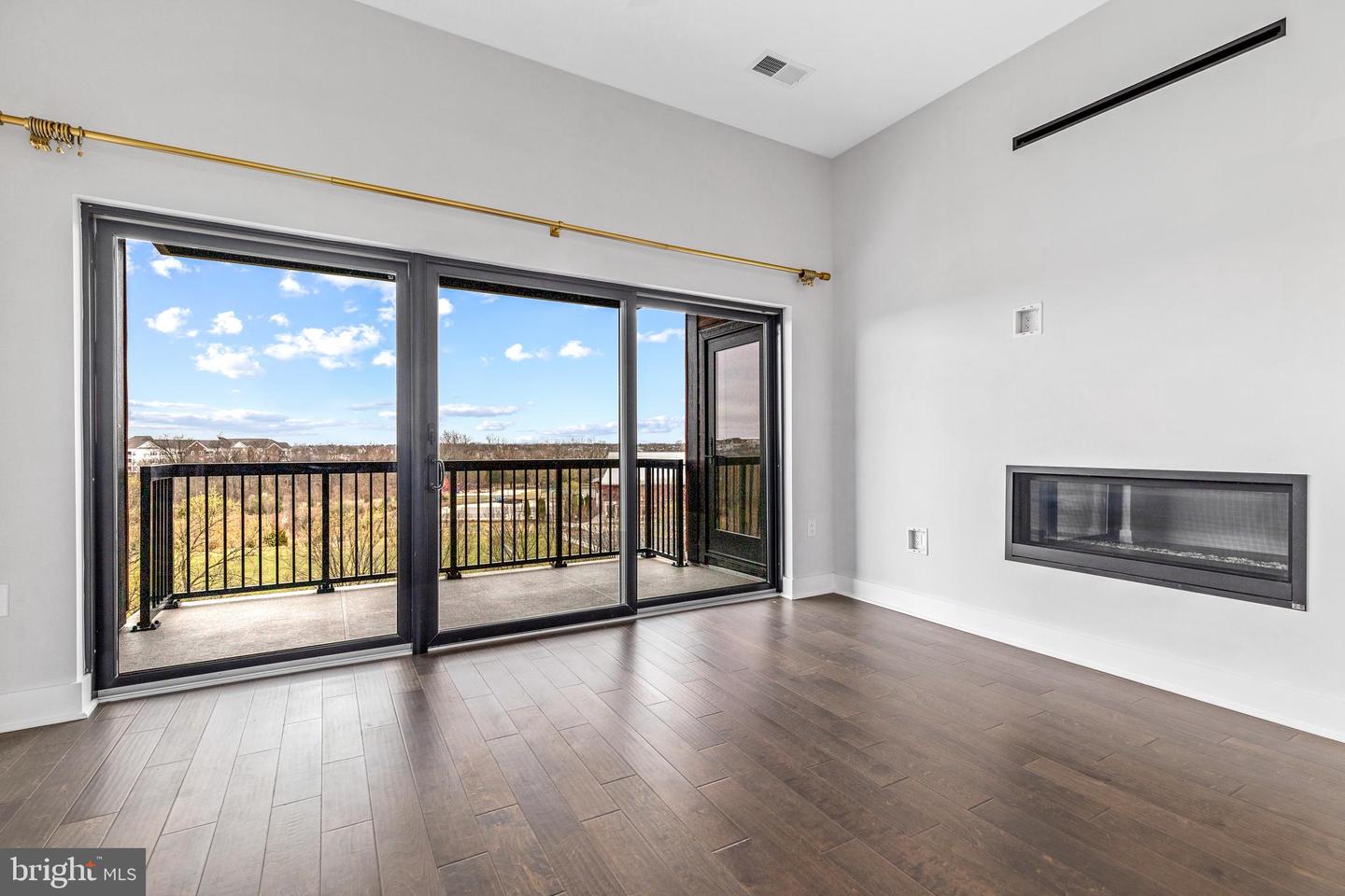 44691 WELLFLEET DR #508, ASHBURN, Virginia 20147, 2 Bedrooms Bedrooms, ,2 BathroomsBathrooms,Residential,For sale,44691 WELLFLEET DR #508,VALO2095744 MLS # VALO2095744