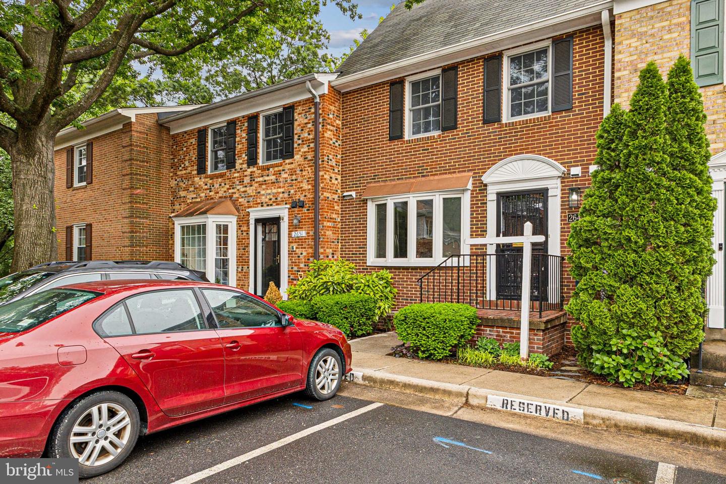 2649 CENTENNIAL CT, ALEXANDRIA, Virginia 22311, 3 Bedrooms Bedrooms, ,3 BathroomsBathrooms,Residential,For sale,2649 CENTENNIAL CT,VAAX2045040 MLS # VAAX2045040