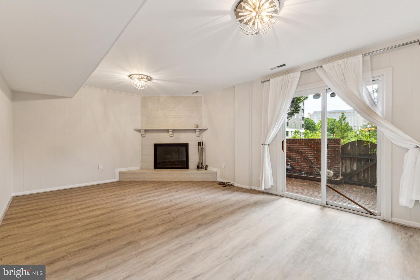 2649 CENTENNIAL CT, ALEXANDRIA, Virginia 22311, 3 Bedrooms Bedrooms, ,3 BathroomsBathrooms,Residential,For sale,2649 CENTENNIAL CT,VAAX2045040 MLS # VAAX2045040