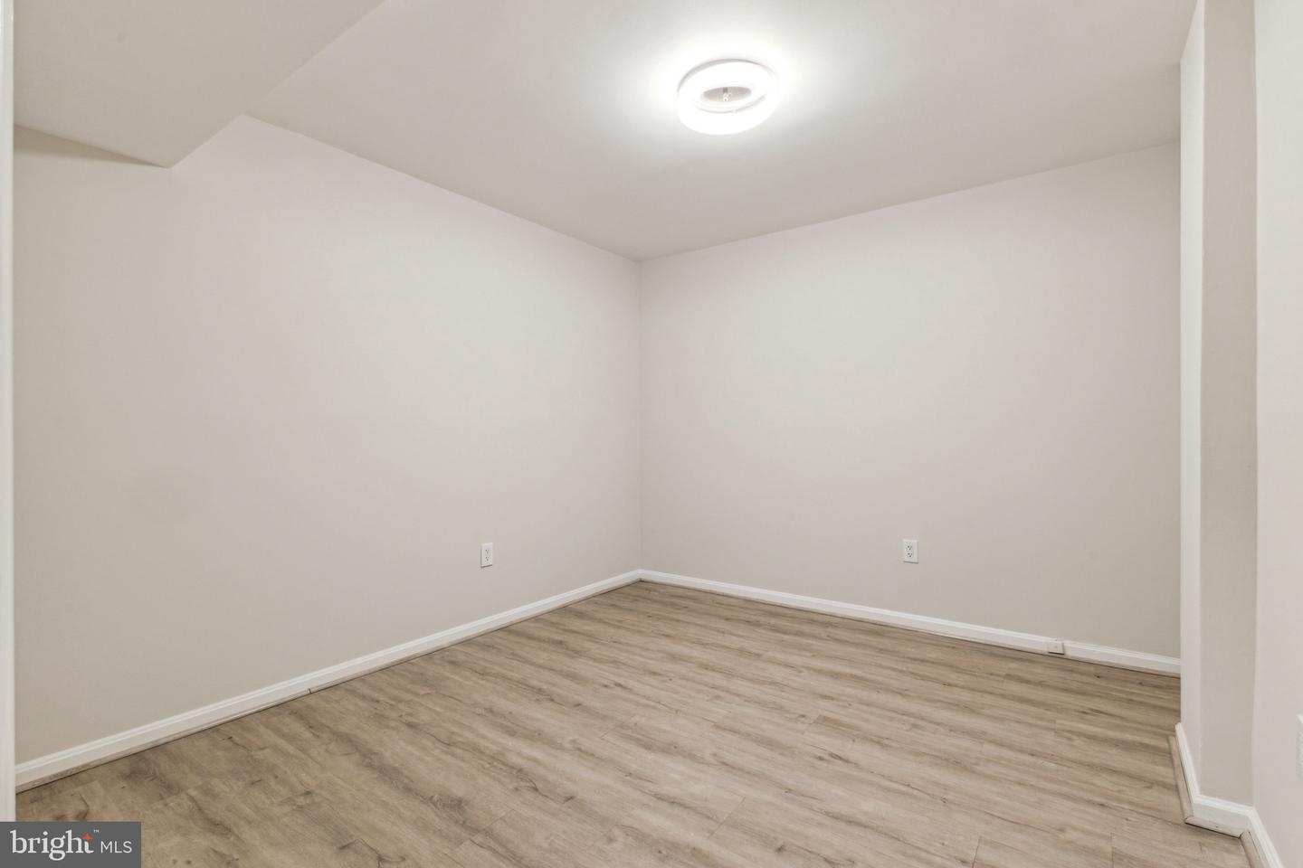 2649 CENTENNIAL CT, ALEXANDRIA, Virginia 22311, 3 Bedrooms Bedrooms, ,3 BathroomsBathrooms,Residential,For sale,2649 CENTENNIAL CT,VAAX2045040 MLS # VAAX2045040