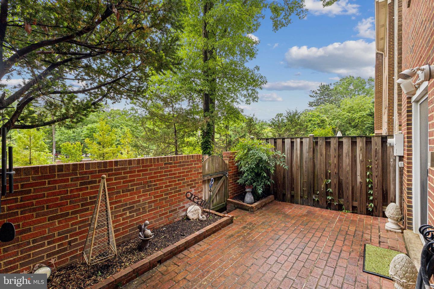 2649 CENTENNIAL CT, ALEXANDRIA, Virginia 22311, 3 Bedrooms Bedrooms, ,3 BathroomsBathrooms,Residential,For sale,2649 CENTENNIAL CT,VAAX2045040 MLS # VAAX2045040