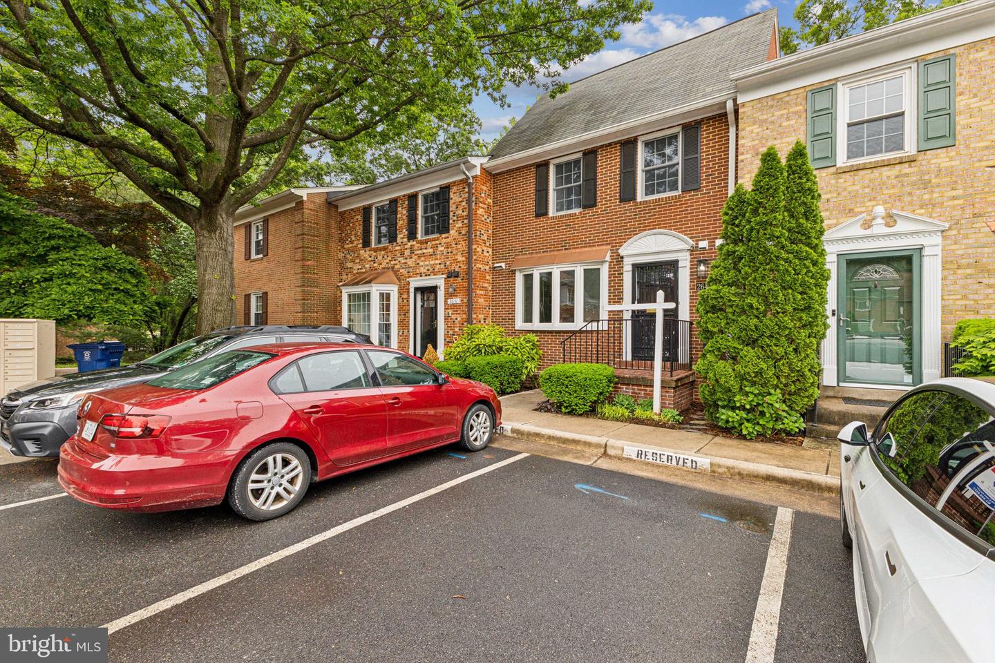 2649 CENTENNIAL CT, ALEXANDRIA, Virginia 22311, 3 Bedrooms Bedrooms, ,3 BathroomsBathrooms,Residential,For sale,2649 CENTENNIAL CT,VAAX2045040 MLS # VAAX2045040