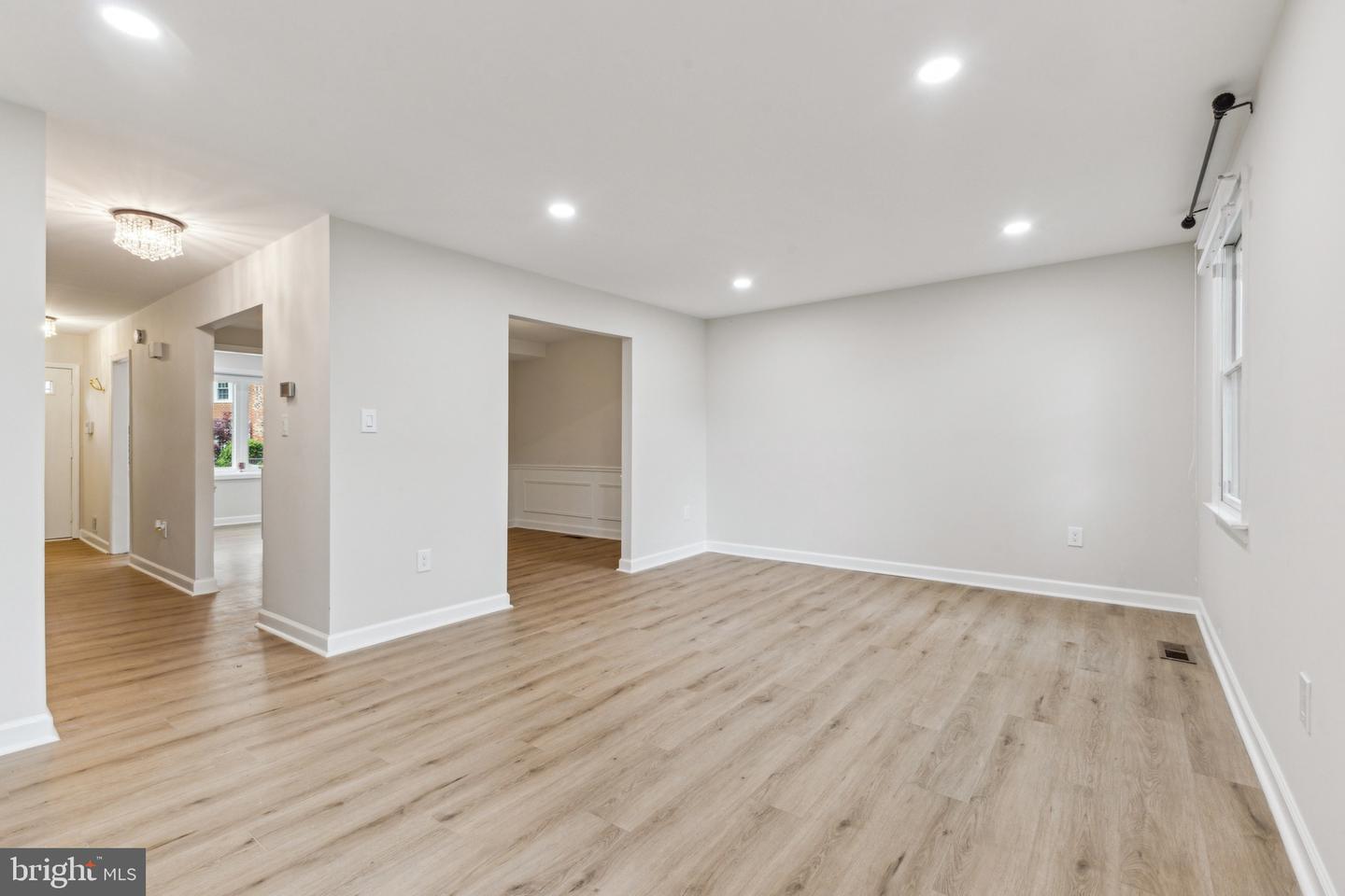 2649 CENTENNIAL CT, ALEXANDRIA, Virginia 22311, 3 Bedrooms Bedrooms, ,3 BathroomsBathrooms,Residential,For sale,2649 CENTENNIAL CT,VAAX2045040 MLS # VAAX2045040