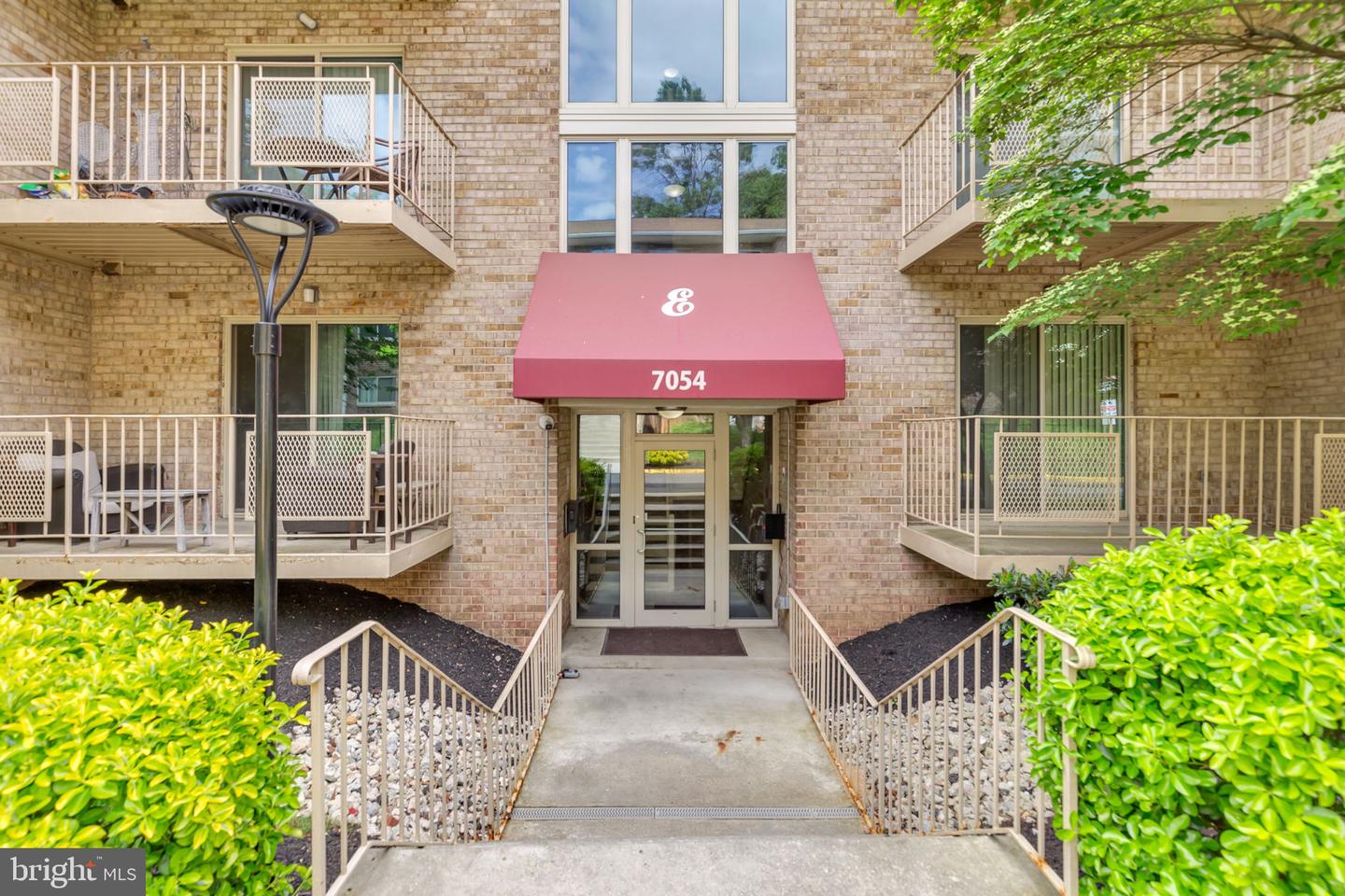 7054 EASTERN AVE NW #T3, WASHINGTON, District Of Columbia 20012, 2 Bedrooms Bedrooms, ,1 BathroomBathrooms,Residential,For sale,7054 EASTERN AVE NW #T3,DCDC2199436 MLS # DCDC2199436