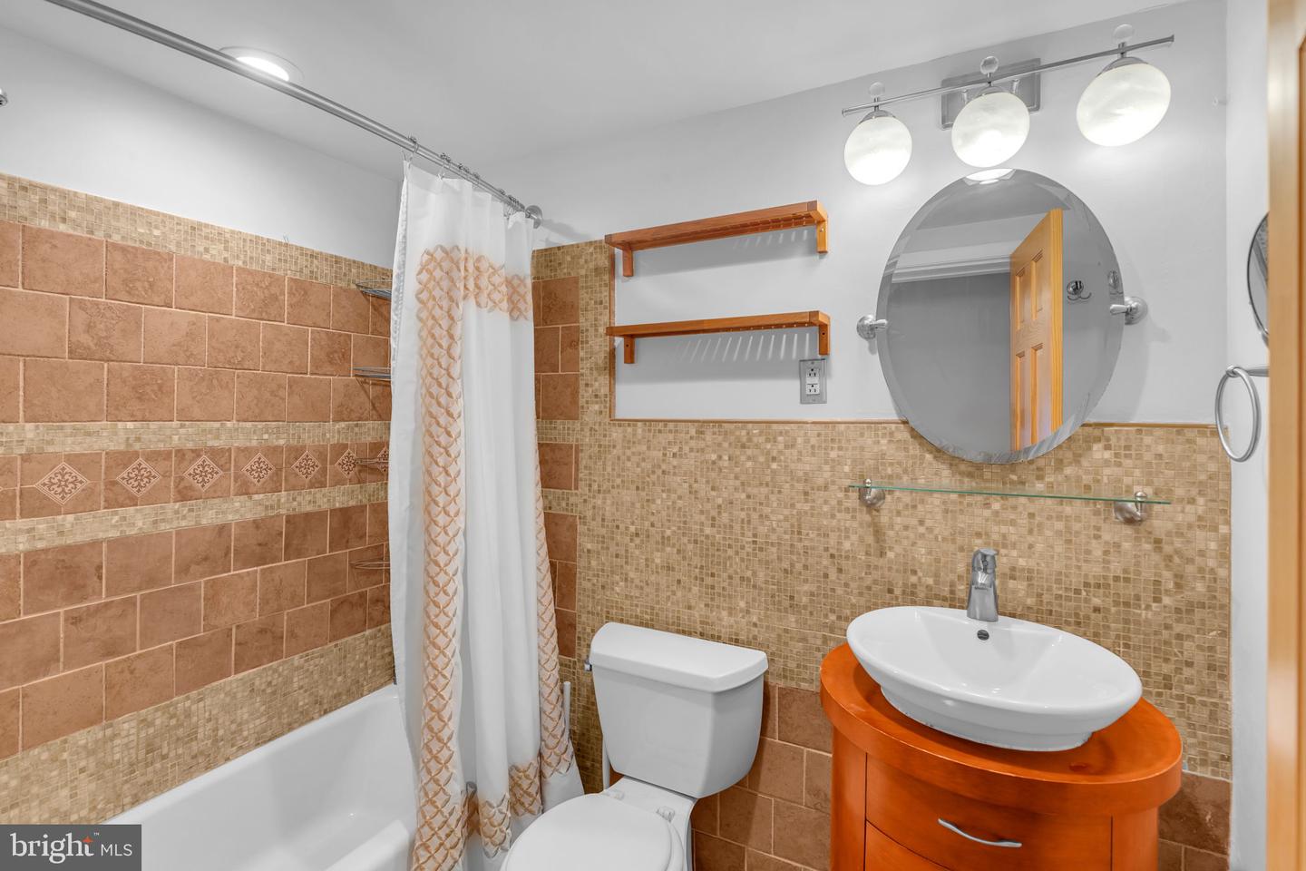 7054 EASTERN AVE NW #T3, WASHINGTON, District Of Columbia 20012, 2 Bedrooms Bedrooms, ,1 BathroomBathrooms,Residential,For sale,7054 EASTERN AVE NW #T3,DCDC2199436 MLS # DCDC2199436