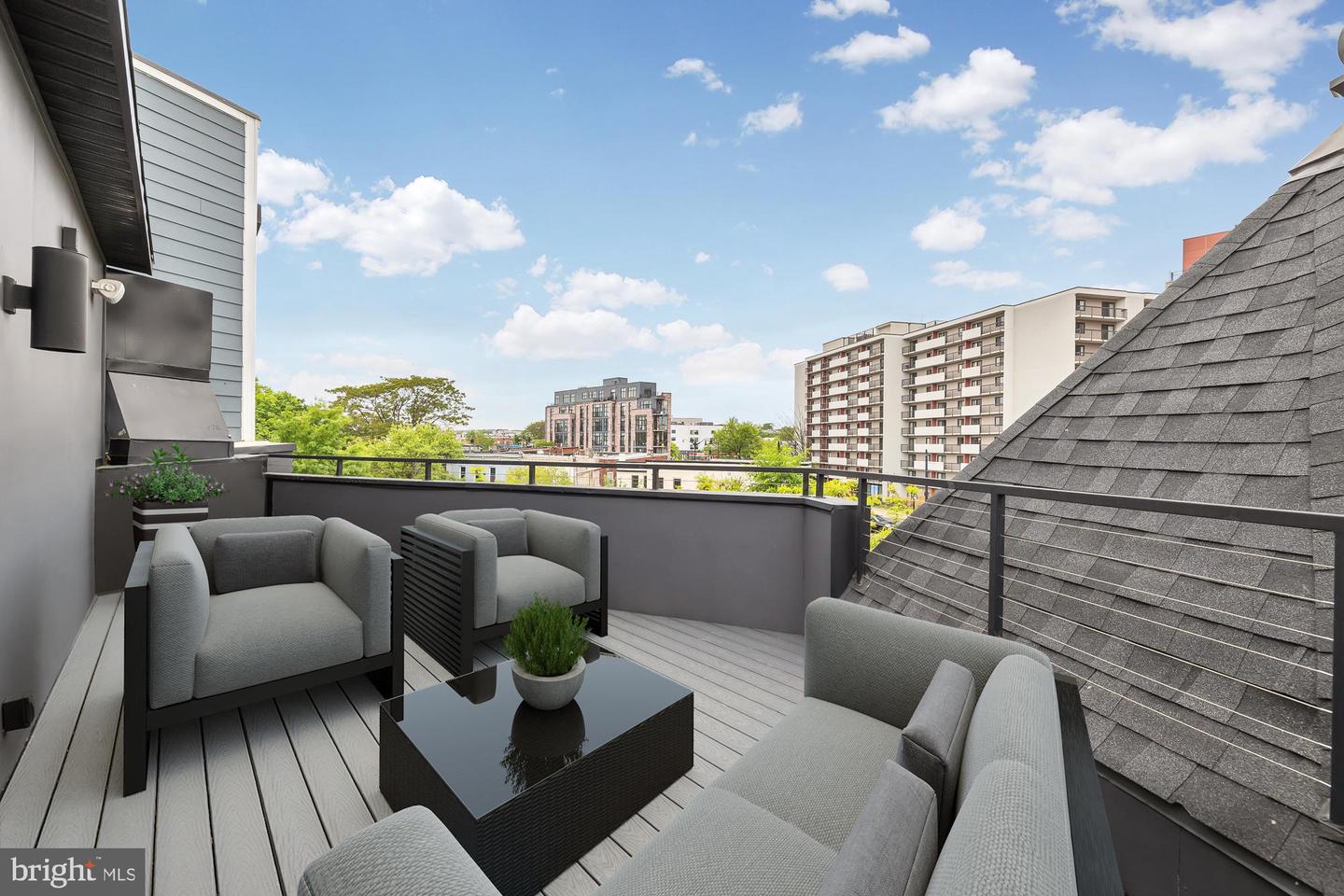 1451 MARYLAND AVE NE, WASHINGTON, District Of Columbia 20002, 2 Bedrooms Bedrooms, 8 Rooms Rooms,2 BathroomsBathrooms,Residential,For sale,1451 MARYLAND AVE NE,DCDC2199272 MLS # DCDC2199272