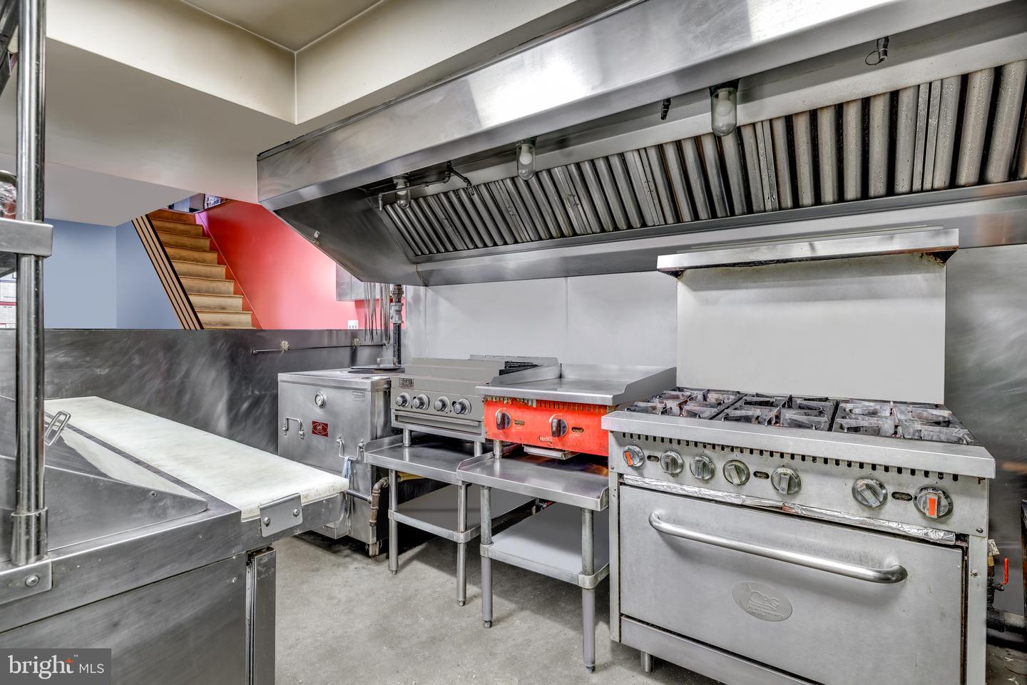 1451 MARYLAND AVE NE, WASHINGTON, District Of Columbia 20002, 2 Bedrooms Bedrooms, 8 Rooms Rooms,2 BathroomsBathrooms,Residential,For sale,1451 MARYLAND AVE NE,DCDC2199272 MLS # DCDC2199272