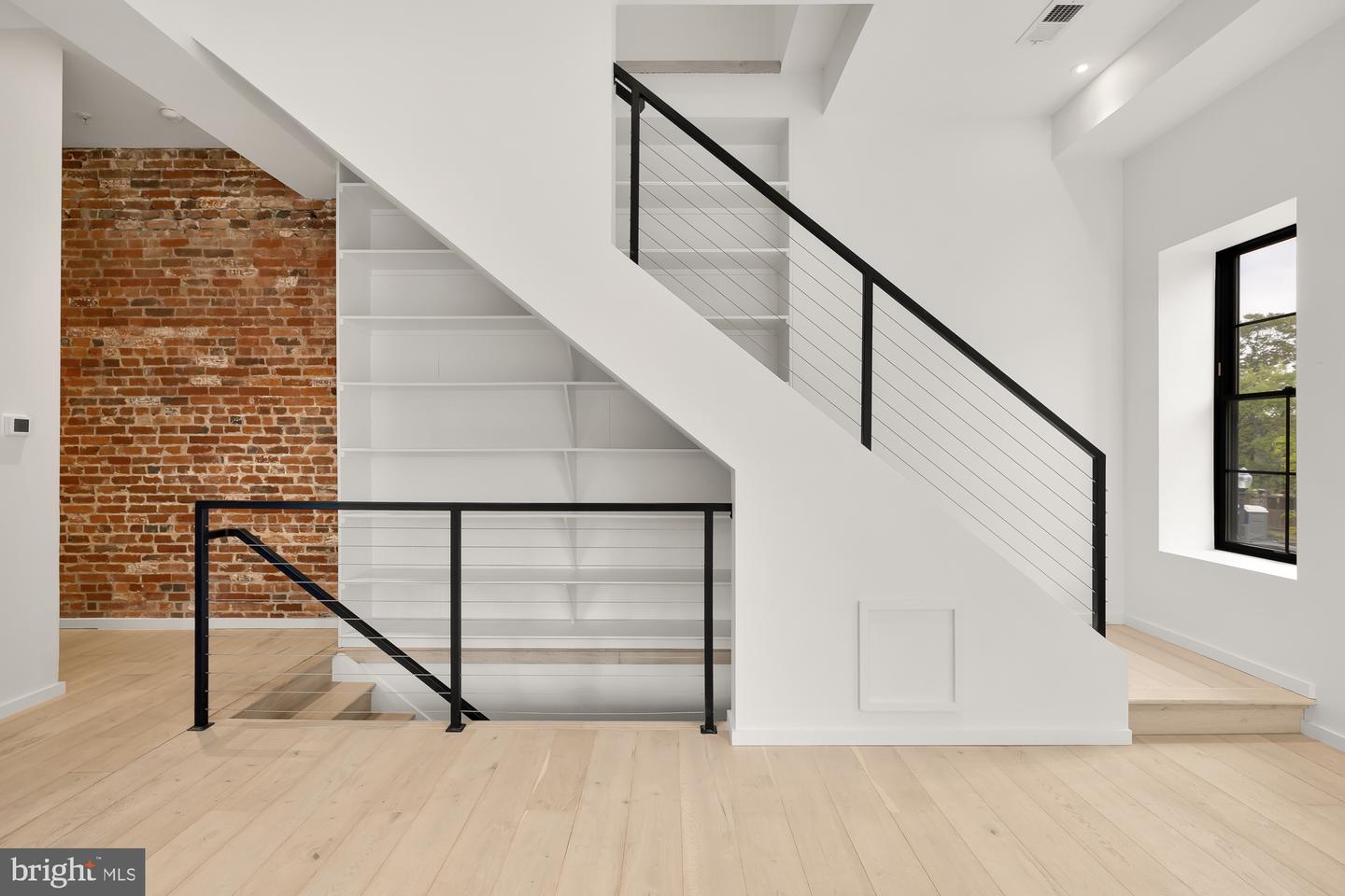 1451 MARYLAND AVE NE, WASHINGTON, District Of Columbia 20002, 2 Bedrooms Bedrooms, 8 Rooms Rooms,2 BathroomsBathrooms,Residential,For sale,1451 MARYLAND AVE NE,DCDC2199272 MLS # DCDC2199272