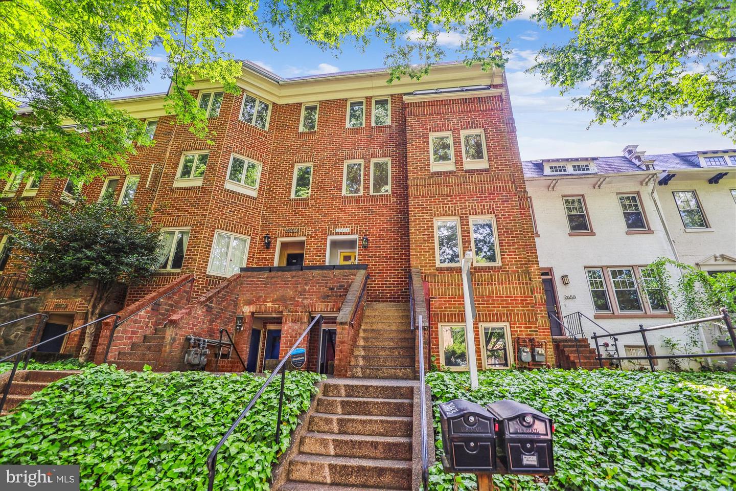 2646 WOODLEY PL NW #1/2, WASHINGTON, District Of Columbia 20008, 2 Bedrooms Bedrooms, ,2 BathroomsBathrooms,Residential,For sale,2646 WOODLEY PL NW #1/2,DCDC2199388 MLS # DCDC2199388