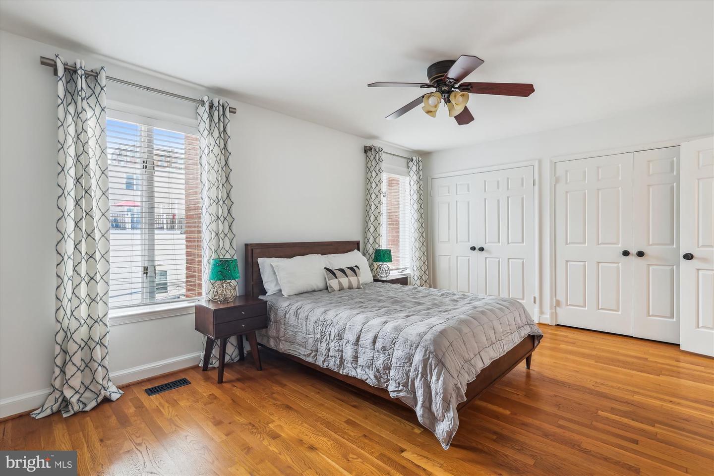 2646 WOODLEY PL NW #1/2, WASHINGTON, District Of Columbia 20008, 2 Bedrooms Bedrooms, ,2 BathroomsBathrooms,Residential,For sale,2646 WOODLEY PL NW #1/2,DCDC2199388 MLS # DCDC2199388