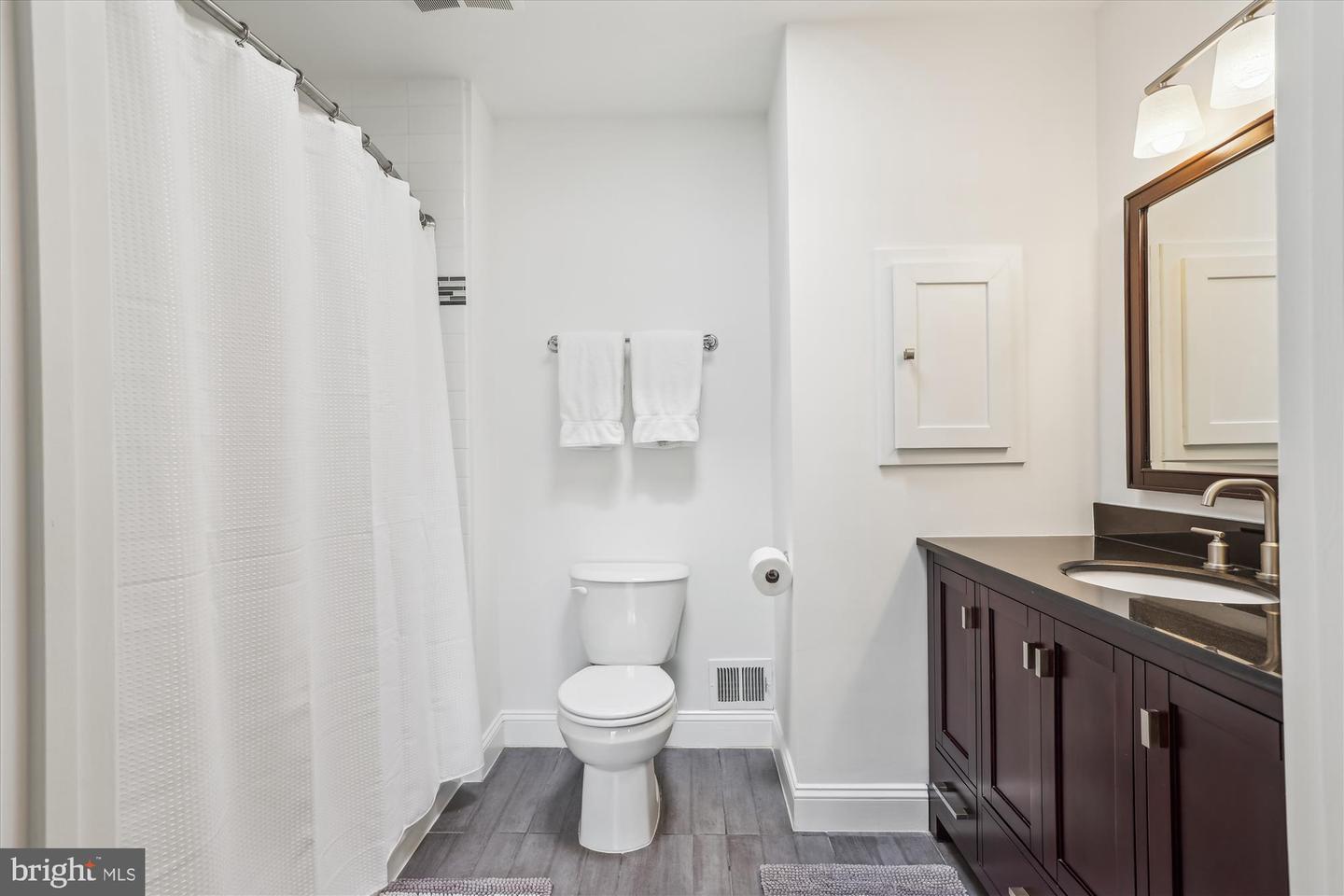 2646 WOODLEY PL NW #1/2, WASHINGTON, District Of Columbia 20008, 2 Bedrooms Bedrooms, ,2 BathroomsBathrooms,Residential,For sale,2646 WOODLEY PL NW #1/2,DCDC2199388 MLS # DCDC2199388