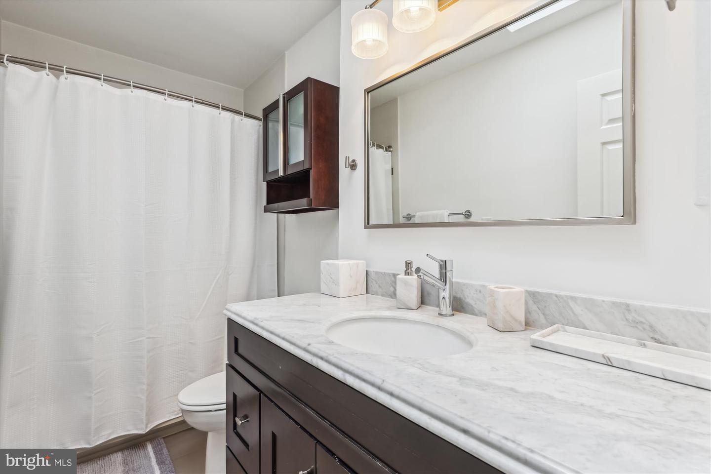 2646 WOODLEY PL NW #1/2, WASHINGTON, District Of Columbia 20008, 2 Bedrooms Bedrooms, ,2 BathroomsBathrooms,Residential,For sale,2646 WOODLEY PL NW #1/2,DCDC2199388 MLS # DCDC2199388